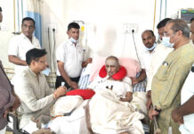 ಪೂಜ್ಯ ಶರಣಬಸವಪ್ಪ ಅಪ್ಪಾಜಿ ಅವರ ಆರೋಗ್ಯ ವಿಚಾರಿಸಿದ ಡಾ. ಅಜಯಸಿಂಗ್